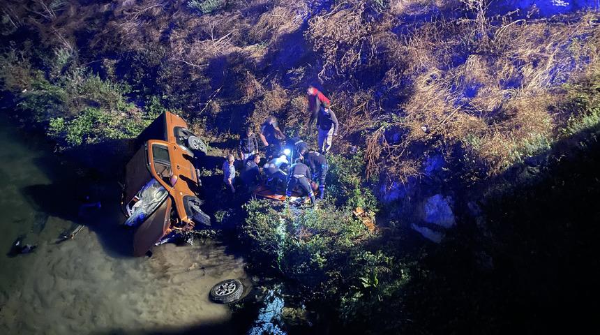 Bolu'da dereye düşen pikapta bulunan 1 kişi öldü, 3 kişi yaralandı