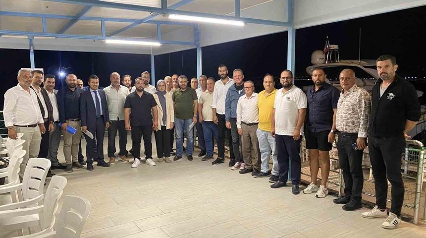 Güzelçamlı’da toplanan balıkçılar sorunlarına çözüm istedi