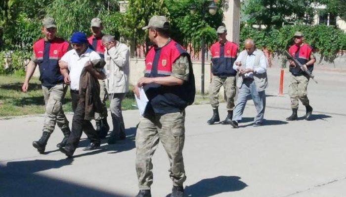 Şanlıurfa'da kaçak kazıya suçüstü, 3 gözaltı