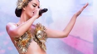 Simge Sağın tekne pozlarıyla sosyal medyayı salladı! Fit hali dikkat çekti