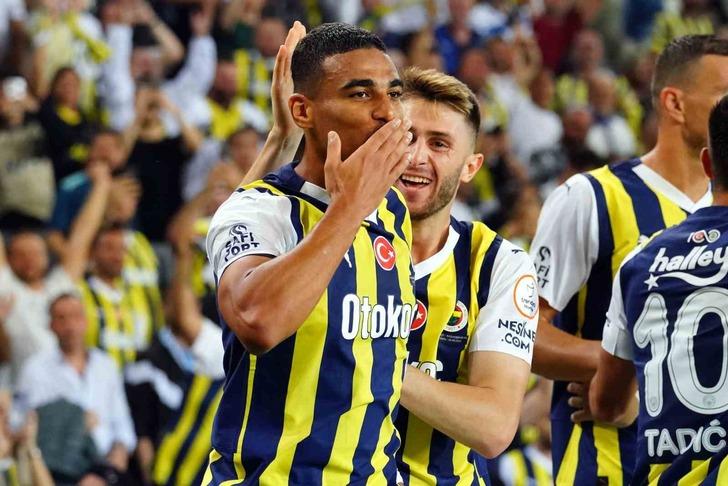 Fenerbahçe 4-0'lık RAMS Başakşehir maçında ilkleri yaşadı! Tam 6 yıl sonra... G2