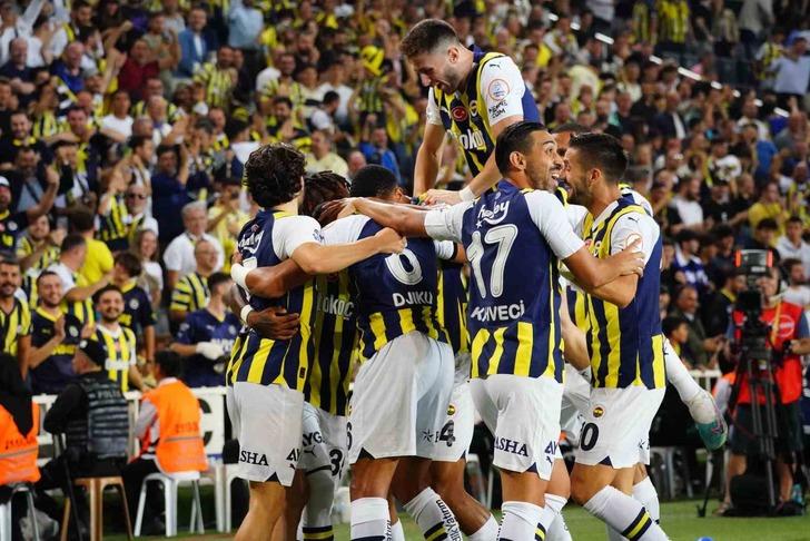 Fenerbahçe 4-0'lık RAMS Başakşehir maçında ilkleri yaşadı! Tam 6 yıl sonra... G3