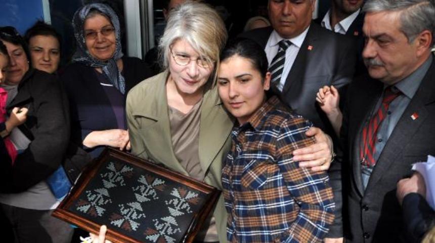 CHP'li Tarhan: Başbakan'ın Savaş Suçları Mahkemesi'nde yargılanacağını düşünüyorum