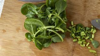 Kilo vermek isteyenler dikkat: 16 saat tok tutan salata tarifi!