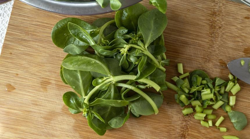 Kilo vermek isteyenler dikkat: 16 saat tok tutan salata tarifi!