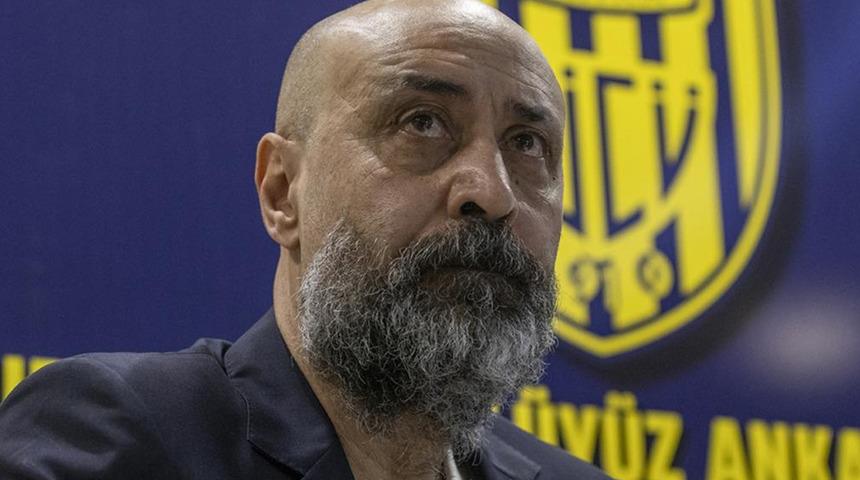 Tolunay Kafkas'ın Galatasaray'a karşı şansı tutmuyor