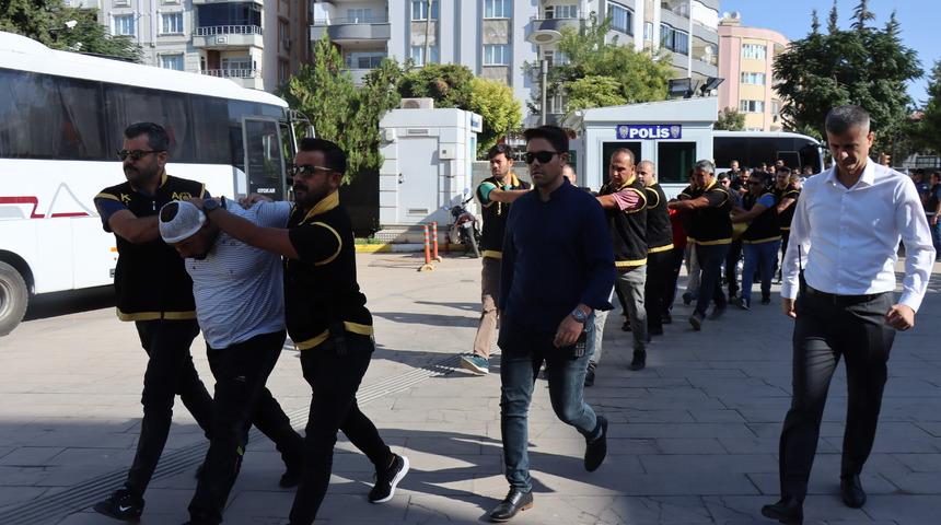 Kilis'te polise mukavemette bulunan 10 şüpheli yakalandı