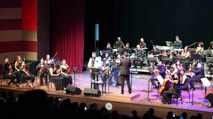 Büyük usta Neşet Ertaş Muğla’da türküleri ile anıldı