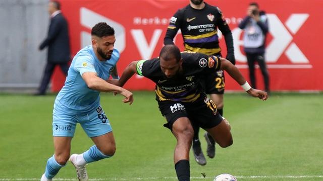 Arda Turan, Ryan Babel'in biletini kesti! Sözleşmesi feshedildi...