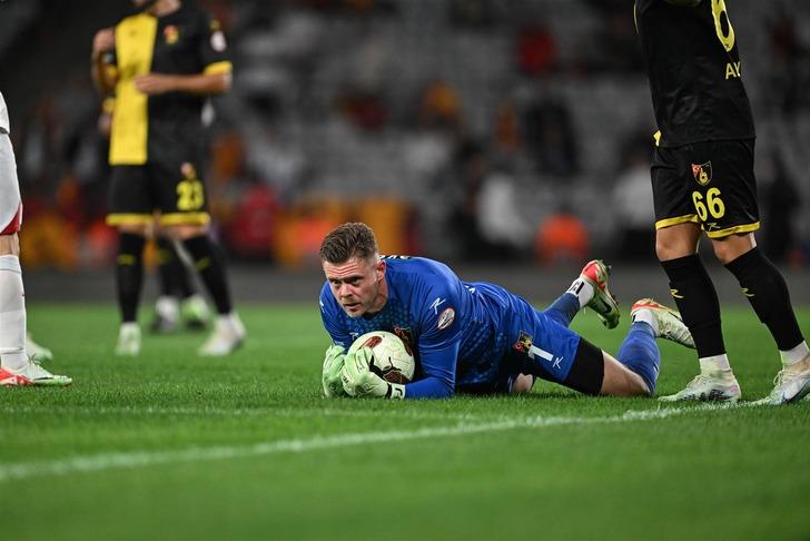 Son dakika: Süper Lig'de şampiyonluk oranları değişti! İki takım farkı açıyor... G1