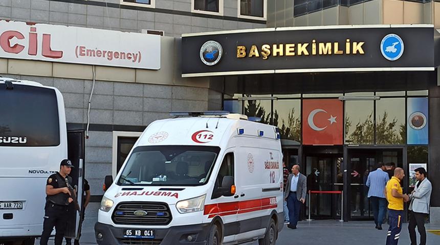 Hasta yakınları tarafından darbedilen asistan doktor yoğun bakımda
