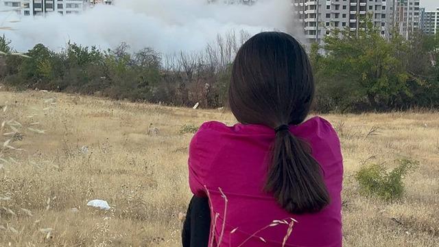 Gözyaşları içinde evlerinin yıkımını izlediler! 'Krediyle aldık, borcunu ödüyorduk'