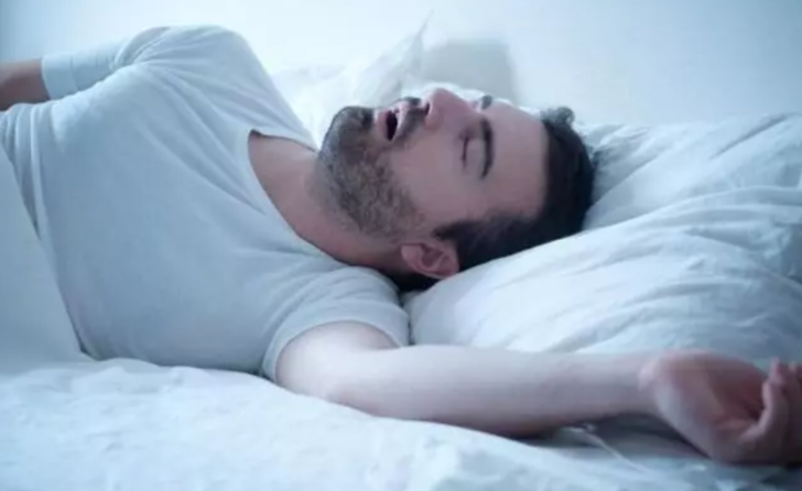 Cumartesi gecesi felcine dikkat! Sabah kalktığınızda bu belirtiler varsa... Uzmanından şaşırtan uyarı G4