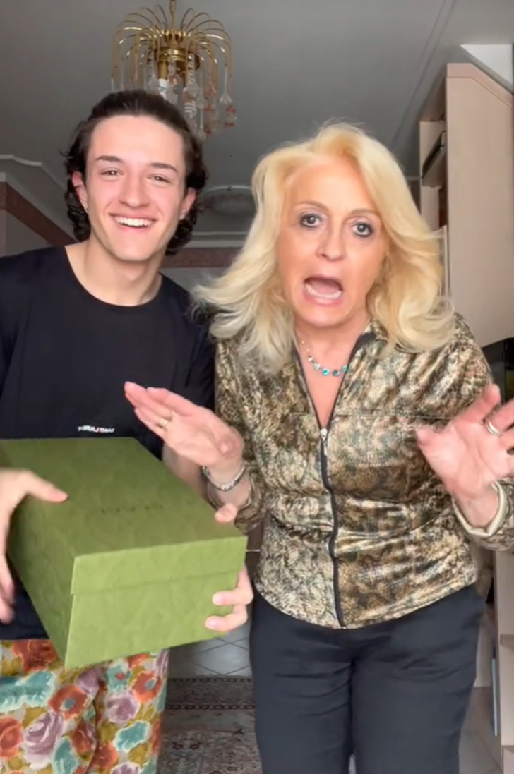 Kendisi 18 sevgilisi 57 yaşında! "Sugar mommy" paylaşımı sosyal medyada gündem oldu... Lüks hayatına yorum yağdı  G4