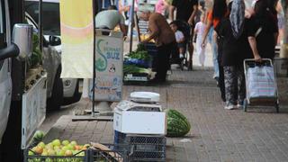 'Başkanım biz burayı 17 bin 500 TL'ye satın aldık' İlk duyduğunda dalga geçildiğini sandı! Kaldırımı birbirlerine devrediyorlar 