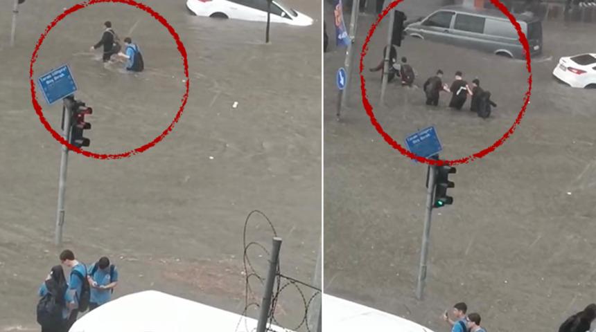 Canlarını böyle tehlikeye attılar! Selden geriye kalan çarpıcı görüntü...