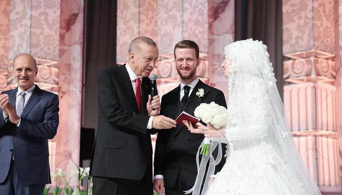 Cumhurbaşkanı Erdoğan, yeğeninin nikah törenine katıldı