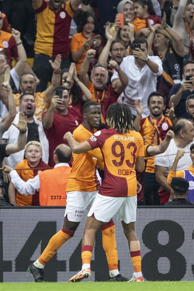 AA-20230930-32282324-32282322-GALATASARAY_MKE_ANKARAGUCU (Large)