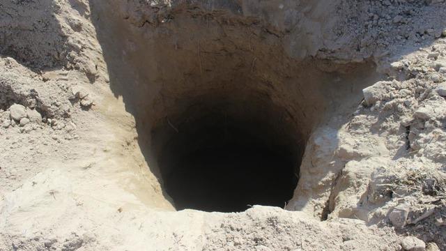 Tarlasındakini obruk sandı işi bırakıp eve gitti! Sabah geldiğinde gördüğü manzara karşısında kendi de şaşırdı