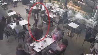 Kafede kurşun yağdırdı, sebebi 'pes' dedirtti! Saldırı anı kamerada