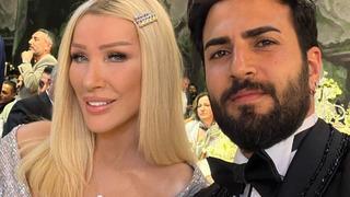 Seda Sayan, kayınvalidesi ve kayınpederi ile poz verince sosyal medya yıkıldı! Kaynana kardeş gibi kalmış