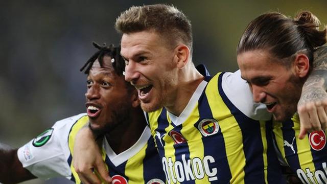 Beşiktaş-Fenerbahçe Derbisi: Spor Toto Süper Lig'in Zirvesindeki Heyecan  Dolu Kapışma