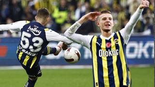 Fenerbahçe'nin yeni transferi Sebastian Szymanski bu sezon bir ilki başardı! Sadece 2 dakika yetti...