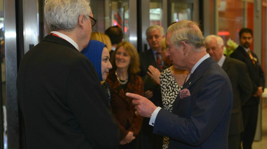 Baş&ouml;rt&uuml;m ve ben: Başımı a&ccedil;maya nasıl karar verdim?