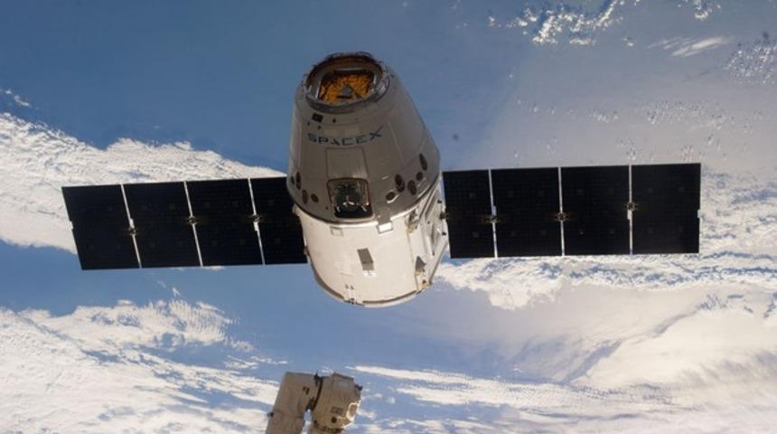 SpaceX’in Dragon kapsülü görevini başarıyla tamamladı
