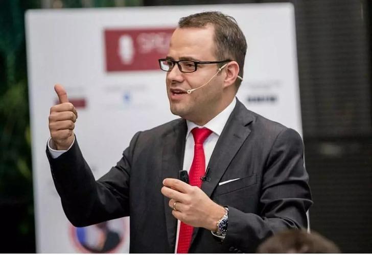 Akbank'ta koltuk değişimi! Özgür Demirtaş da istifa etti