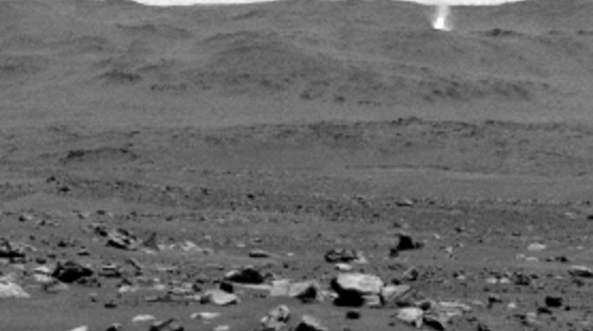 Perseverance görüntüledi, oldukça dikkat çekti! Mars topraklarında 'toz şeytanı'