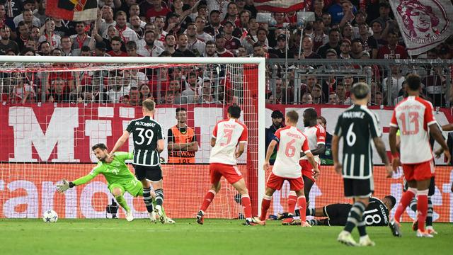 Bayern Münih - Leverkusen maçında o an herkesi şaşırttı! Kaleci Ulreich, görüntüden kayboldu...
