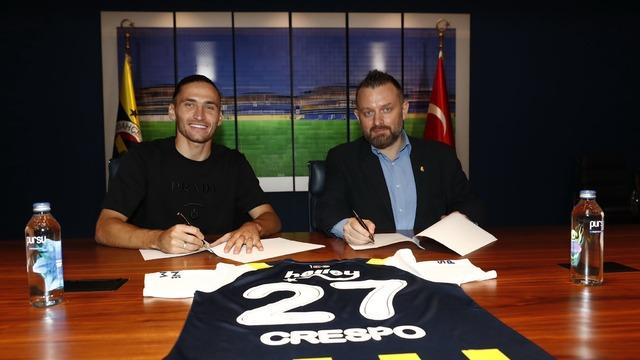 Son dakika: Fenerbahçe resmen açıkladı! Ayrılacağına dair iddialar çıkan Miguel Crespo'nun sözleşmesi uzatıldı...