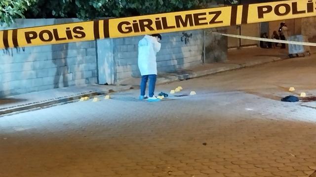 İki çocuğunun gözü önünde eşini öldürüp intihara kalkıştı!