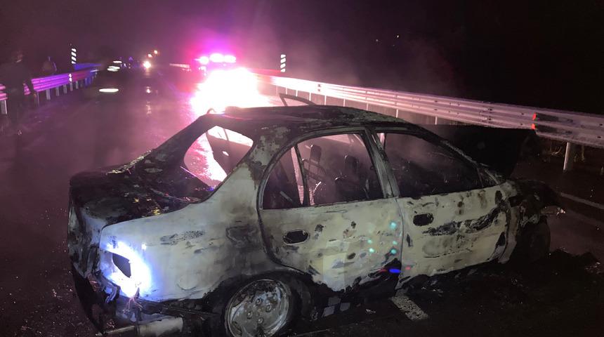 Bartın'da otomobil ile kamyonetin çarpıştığı kazada 2'si ağır 3 kişi yaralandı