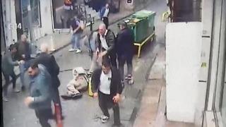 Sokak ortasında silahlı çatışma! Dehşet anları kamerada