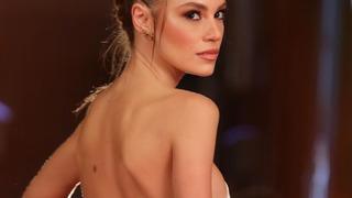 Aile'nin yıldızı Yüsra Geyik'in tatil pozlarına beğeni yağdı! Karın kasları dikkat çekti