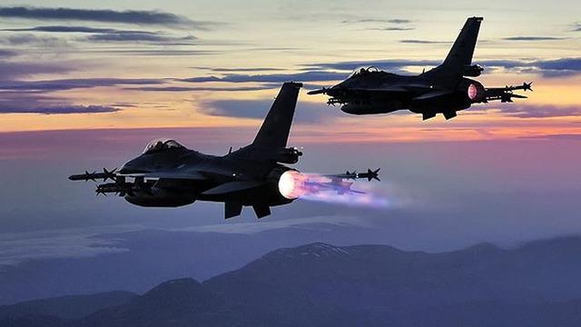 TSK'dan Irak'ın kuzeyine bir hava harekatı daha! İnlerinde vurmaya devam