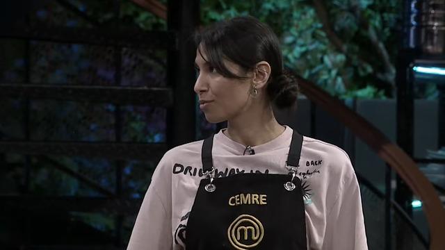 MasterChef'te ortam bir anda gerildi! Eski şampiyon son noktayı koydu: Tabağım geçiyorsa takımın kaybetmesi umurumda değil
