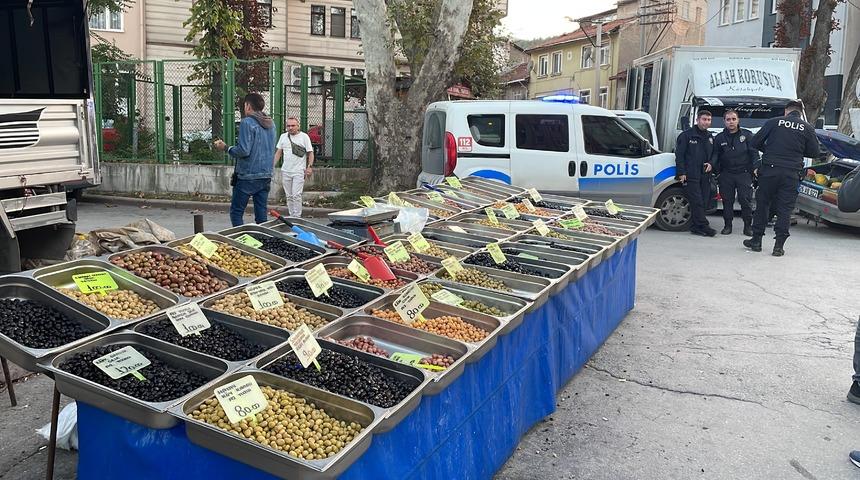 Kütahya'da semt pazarında silahla vurulan 2 esnaf hastaneye kaldırıldı