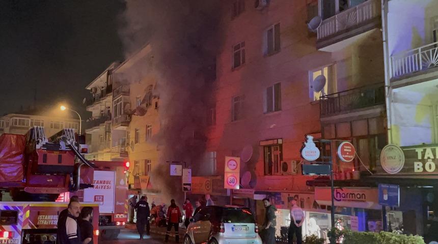 İstanbul'da petshopta çıkan yangın söndürüldü