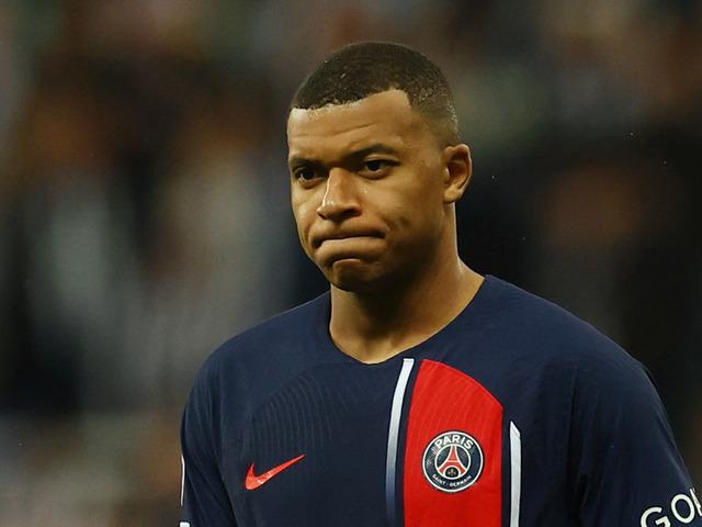 Şampiyonlar Ligi'nde büyük sürpriz! Newcastle United, PSG'yi farklı yendi, sahadan sildi