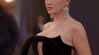 Danla Bilic ünlü rapçi ile dudak dudağa! Yeni sevgilisi doğum gününde ortaya çıktı 