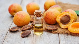 Kayısı yağı yüze sürülür mü? Kayısı yağı cilt için nasıl kullanılır?