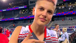 Ebrar Karakurt pozlarıyla dikkat çekti! Kerimcan Durmaz dayanamadı