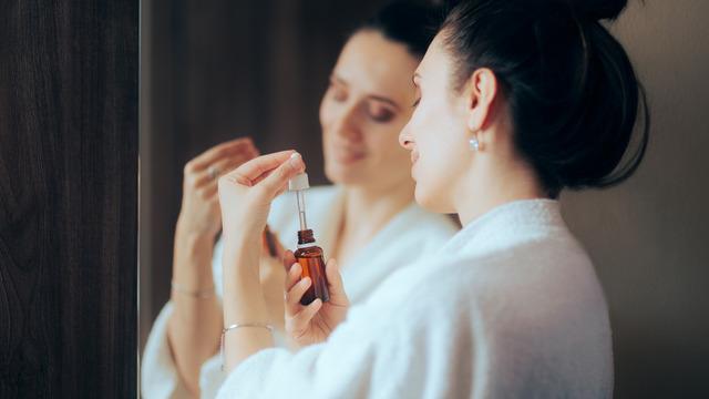 Retinol nedir, ne işe yarar? Retinol nasıl kullanılır, her gün kullanılır mı?