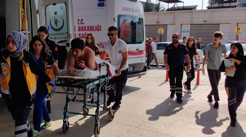 Ağabeyini kalçasından bıçakladı, sebebi 'pes' dedirtti