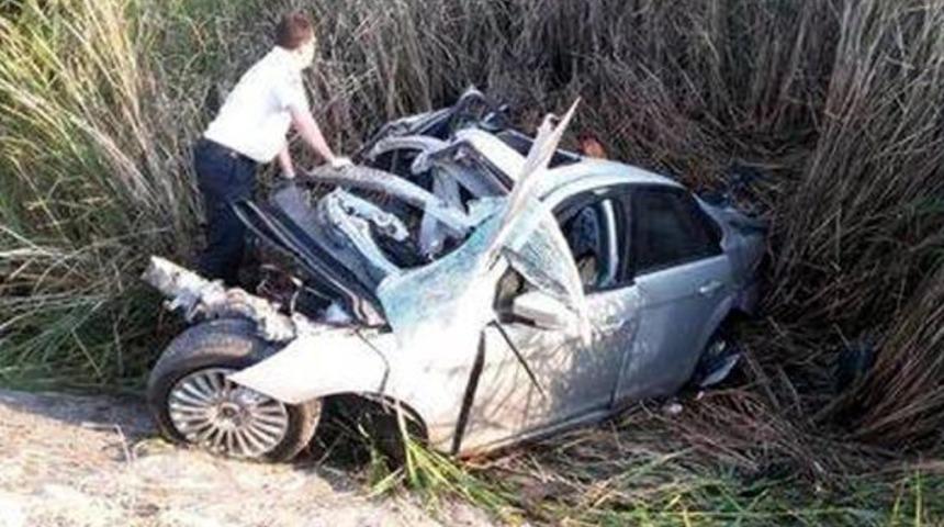 Isparta'da otomobil kanala uçtu: 4 ölü, 1 yaralı