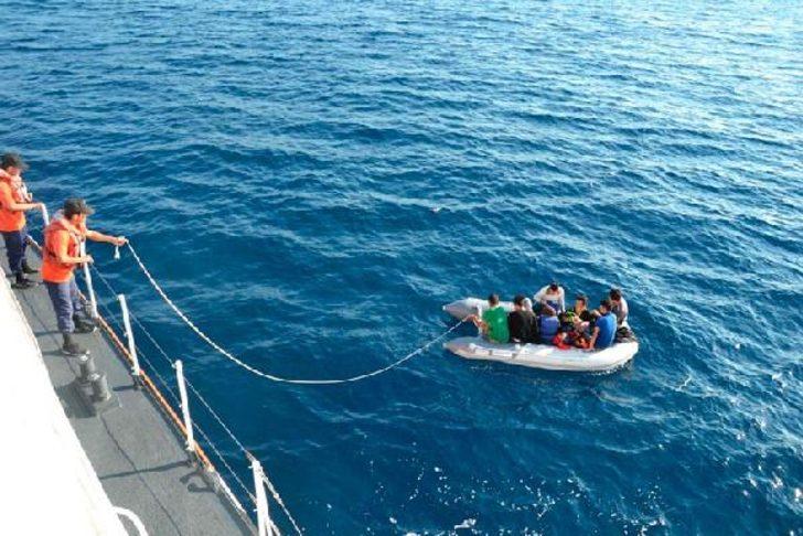 Sahil Güvenlik: Bir haftada 673 kaçak kurtarıldı