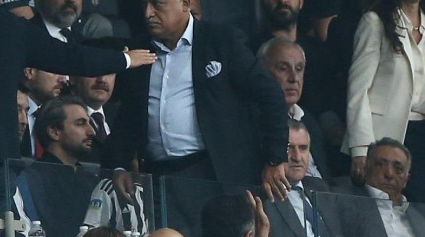 Kendisine edilen küfürlerden sonra Beşiktaş maçını terk eden Mehmet Büyükekşi açıklamalarda bulundu! ''Organize bir olaydı''